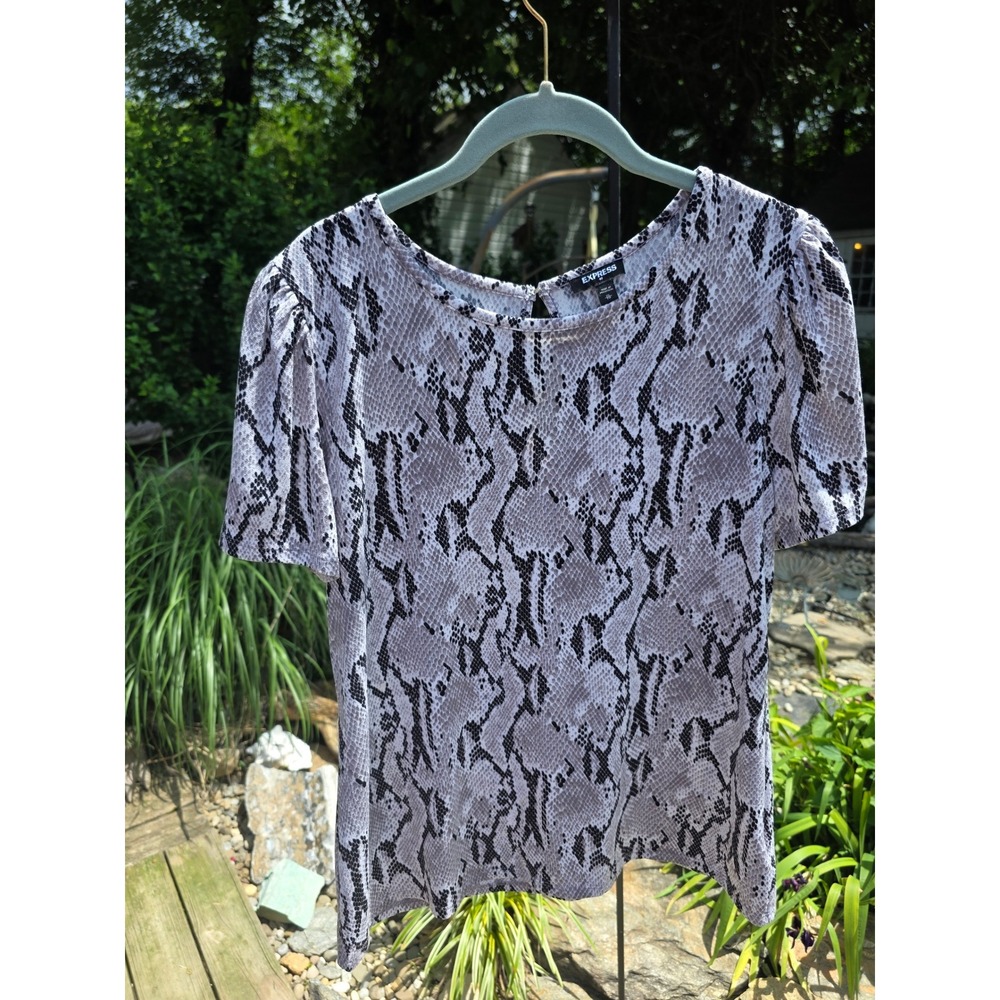 Express Womens Grey Snakeskin Print Puff Sleeve Keyhole Back Top Size XL